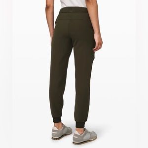 Lululemon On The Fly Joggers